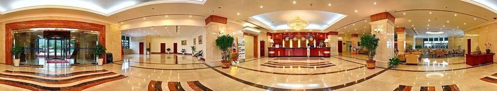 Sea Horizon Hotel Далиен Екстериор снимка
