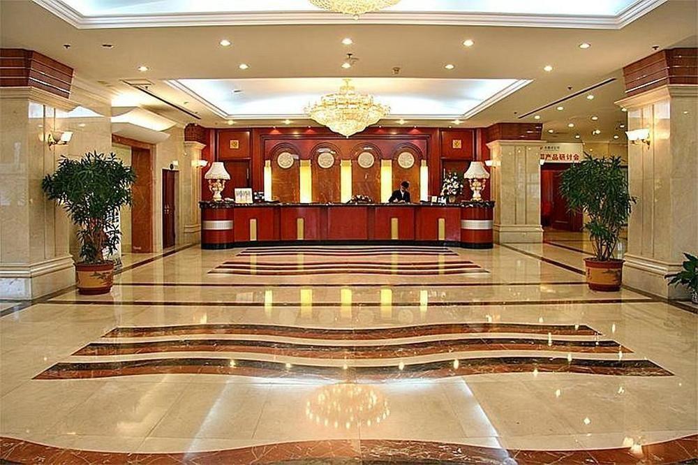 Sea Horizon Hotel Далиен Екстериор снимка