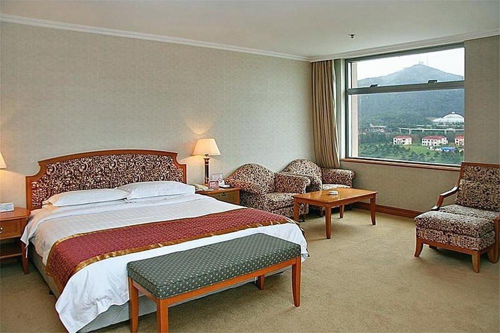 Sea Horizon Hotel Далиен Екстериор снимка