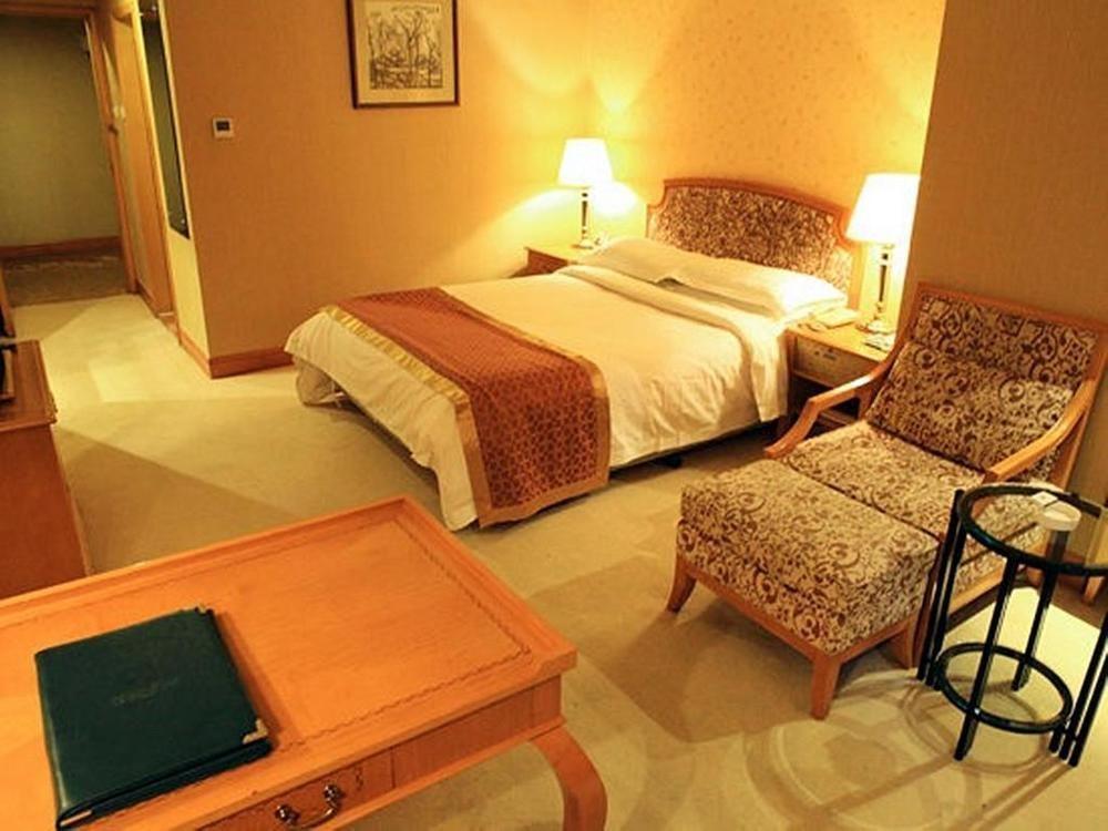 Sea Horizon Hotel Далиен Екстериор снимка