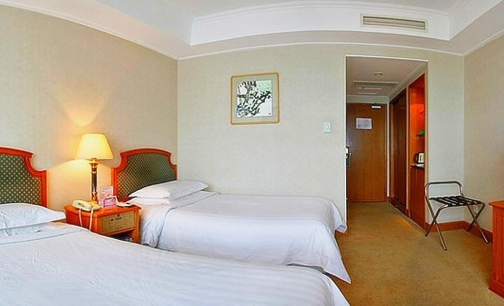 Sea Horizon Hotel Далиен Екстериор снимка
