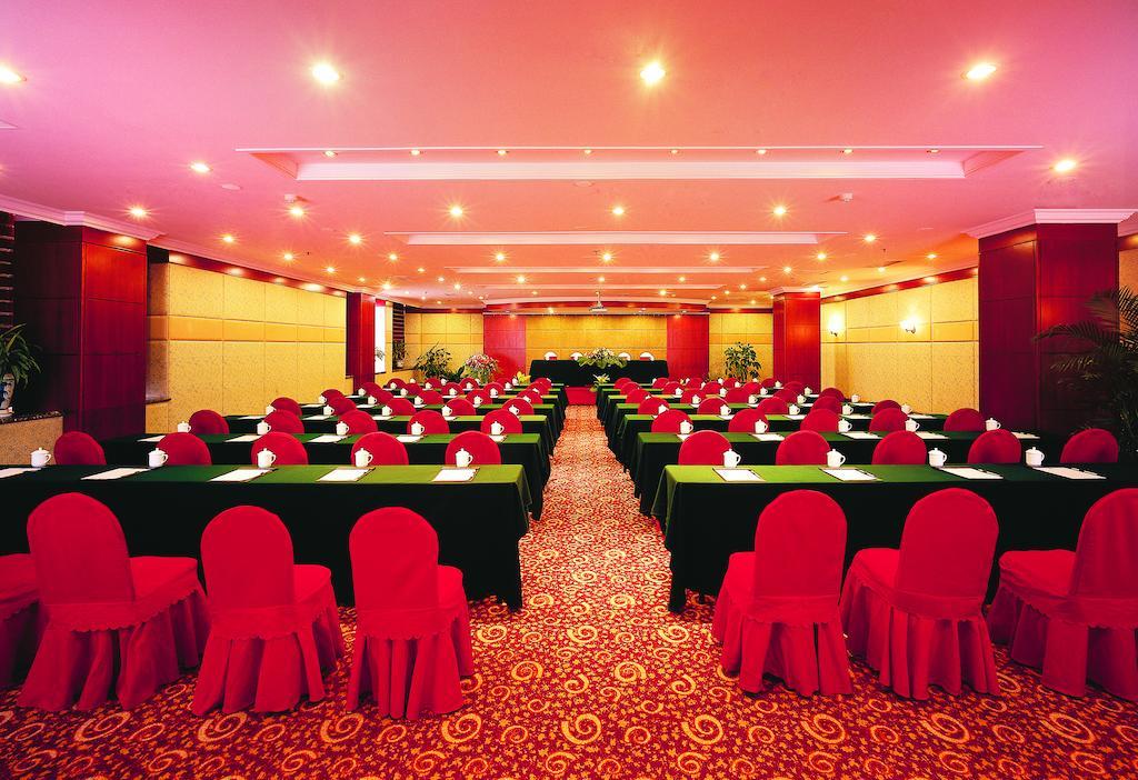 Sea Horizon Hotel Далиен Екстериор снимка
